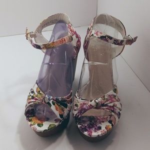 Floral Fergalicious wedges size 10